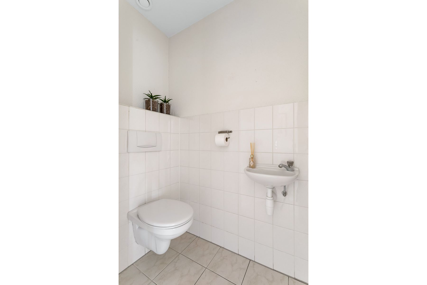 Foto 6 van Deken Dr. Dirckxweg 2-A5