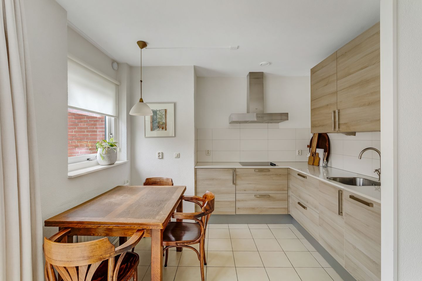 Foto 20 van Deken Dr. Dirckxweg 2-A5