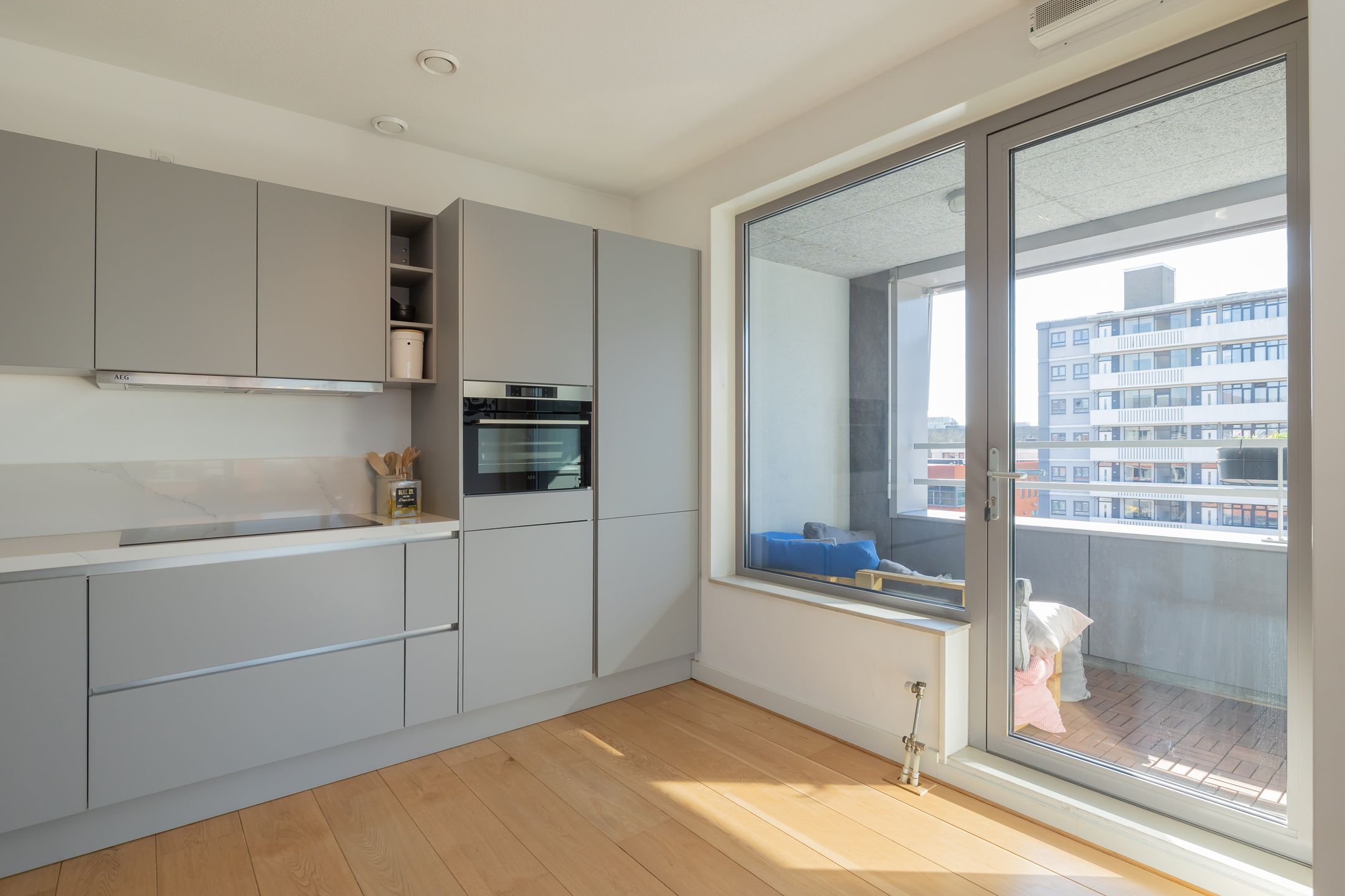 Foto 24 van Postjesweg 138-G