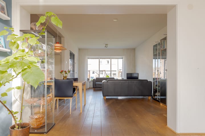 Foto 16 van Oudgenoegstraat 6