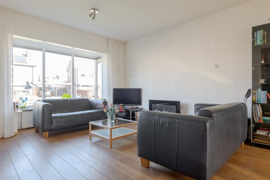 Photo 22 of Oudgenoegstraat 6