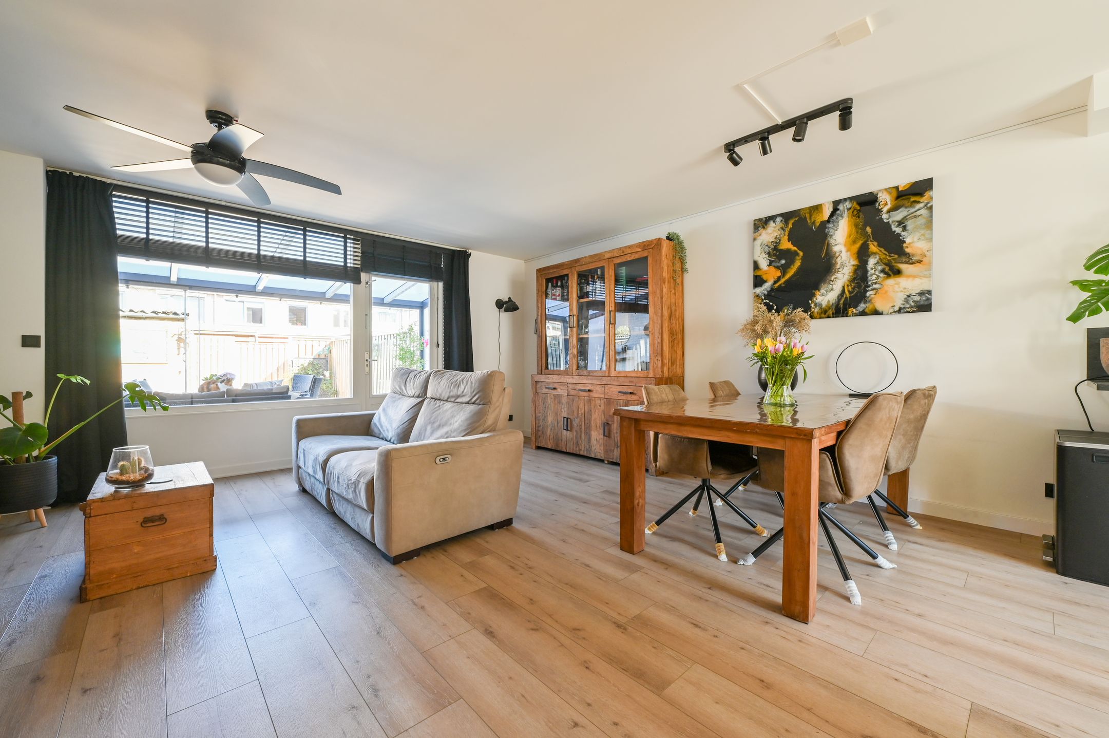 Foto 3 van Mosroos 17