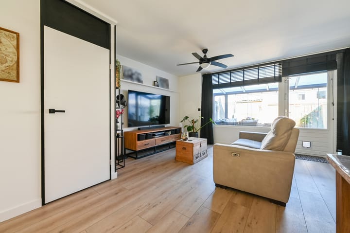 Foto 6 van Mosroos 17