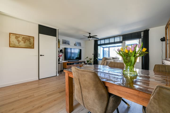 Foto 8 van Mosroos 17