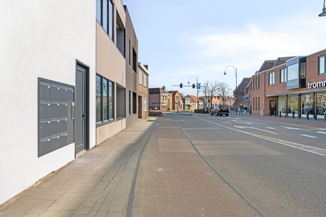 Foto 43 van Bredaseweg 38-B