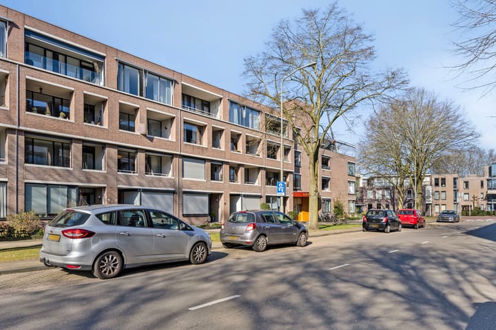 Foto 25 van Lievekamplaan 48