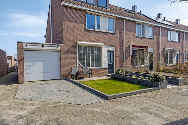 Photo 4 of IJsselmeerlaan 205