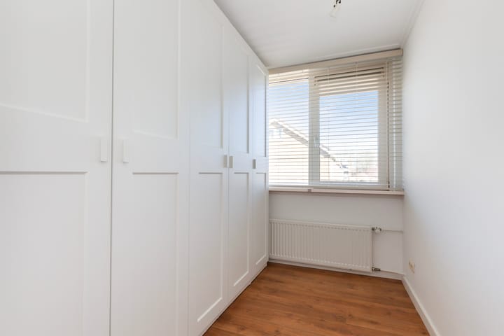 Foto 24 van Van Hogendorpweg 25