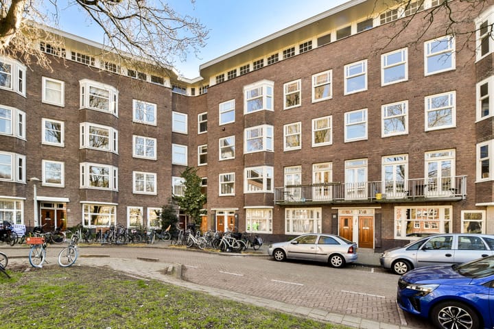 Photo 1 of Geuzenstraat 38-1