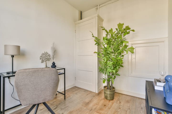 Photo 8 of Geuzenstraat 38-1