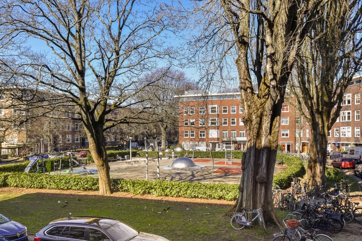 Photo 10 of Geuzenstraat 38-1