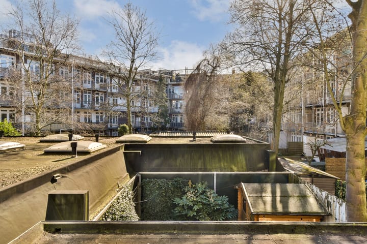 Photo 14 of Geuzenstraat 38-1