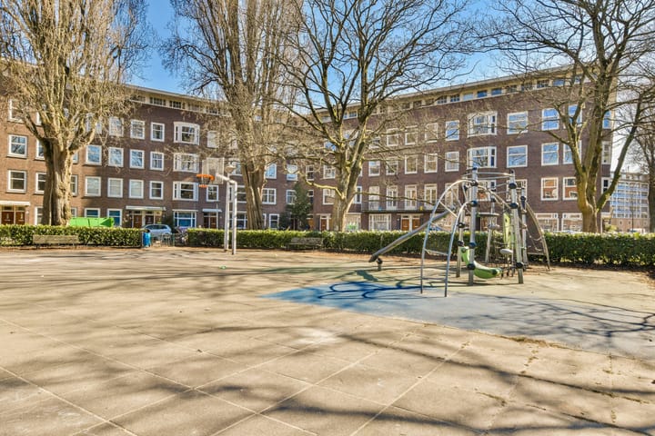 Photo 23 of Geuzenstraat 38-1