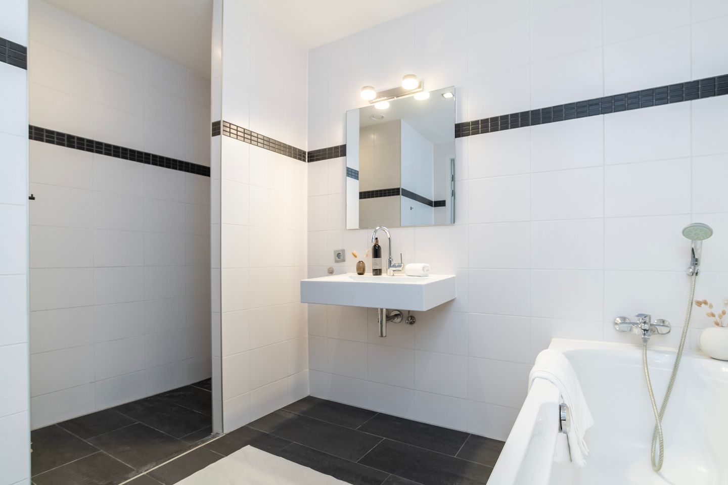 Foto 19 van Westplein 74