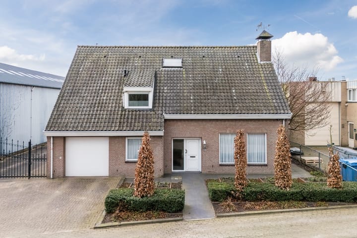 Foto 1 van Lange Voren 38