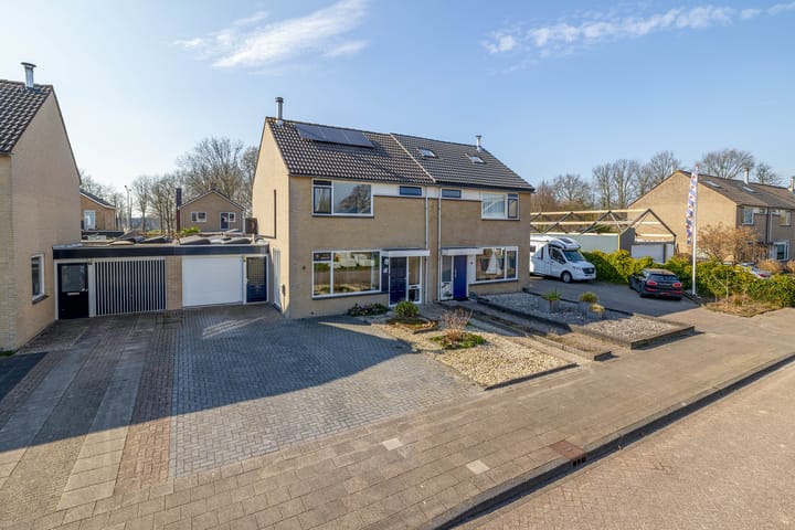 Foto 5 van S.H.de Rooshof 16