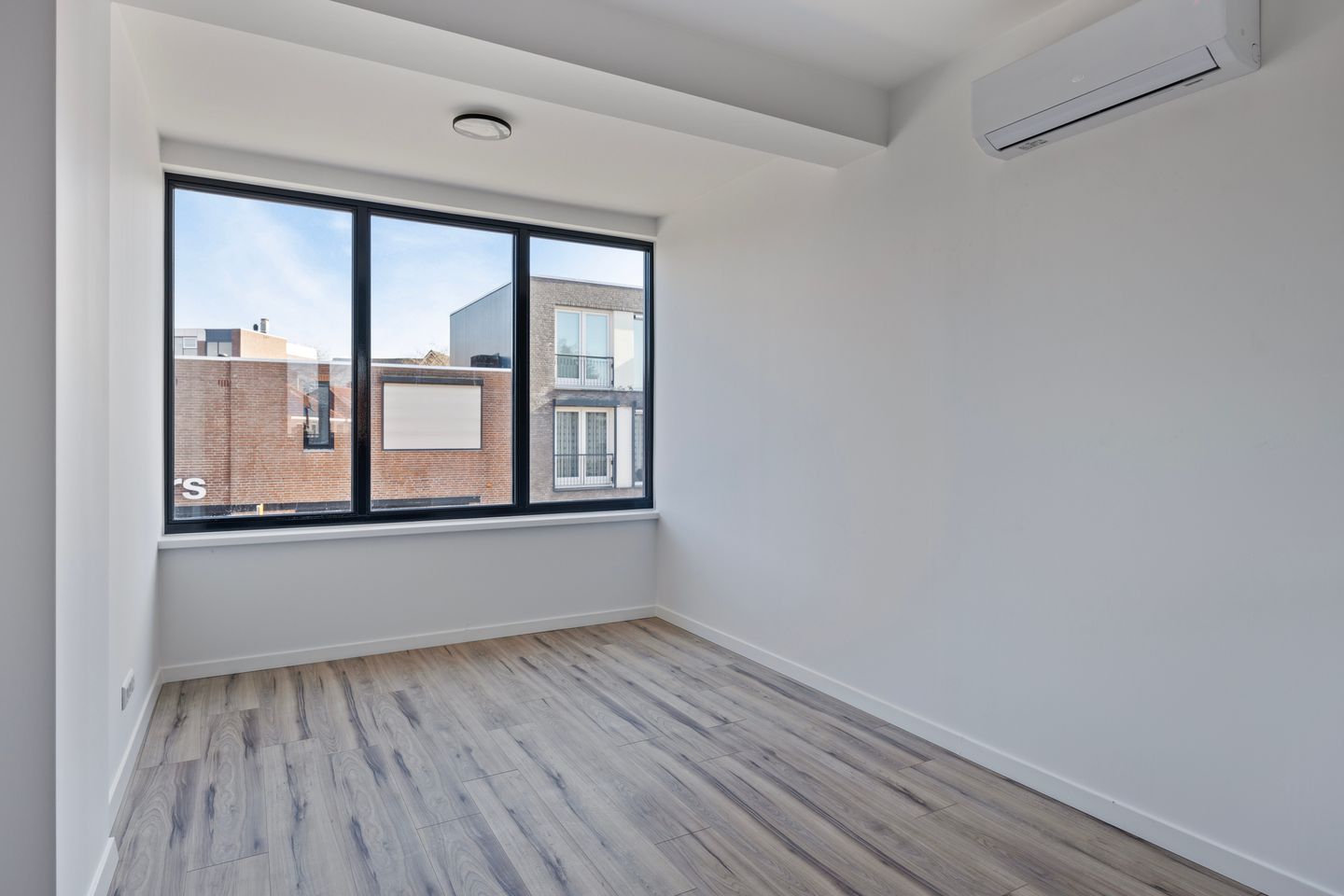 Foto 10 van Bredaseweg 38-J