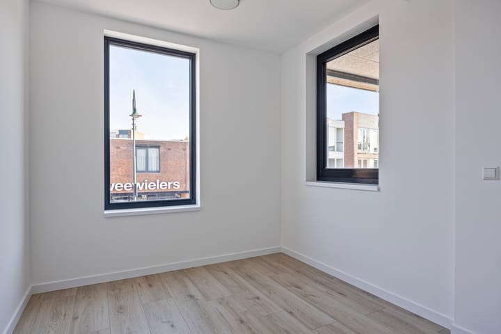 Foto 15 van Bredaseweg 38-J