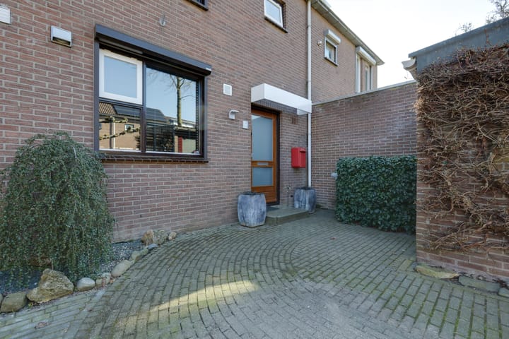 Foto 8 van Roodborststraat 4