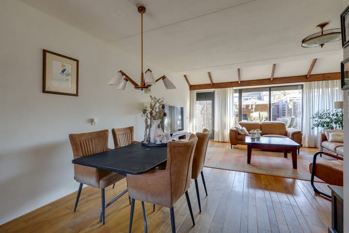 Foto 11 van Roodborststraat 4