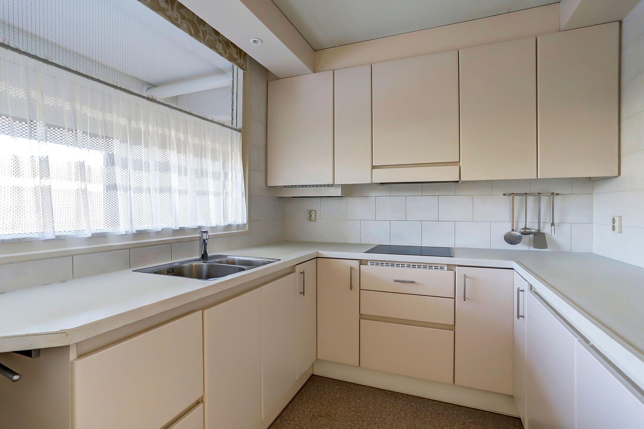 Foto 3 van Dokter van Stratenweg 255