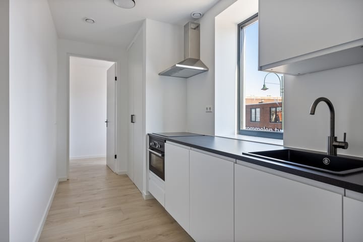 Foto 16 van Bredaseweg 38-K