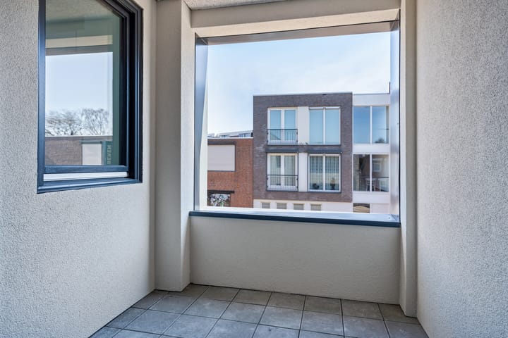 Foto 27 van Bredaseweg 38-K