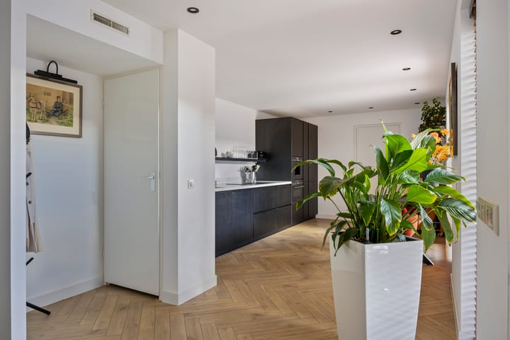 Photo 10 of Ina Boudierstraat 24