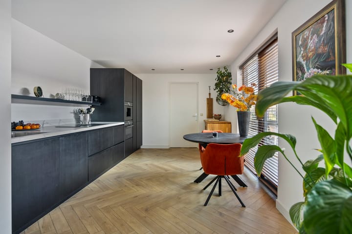 Photo 11 of Ina Boudierstraat 24