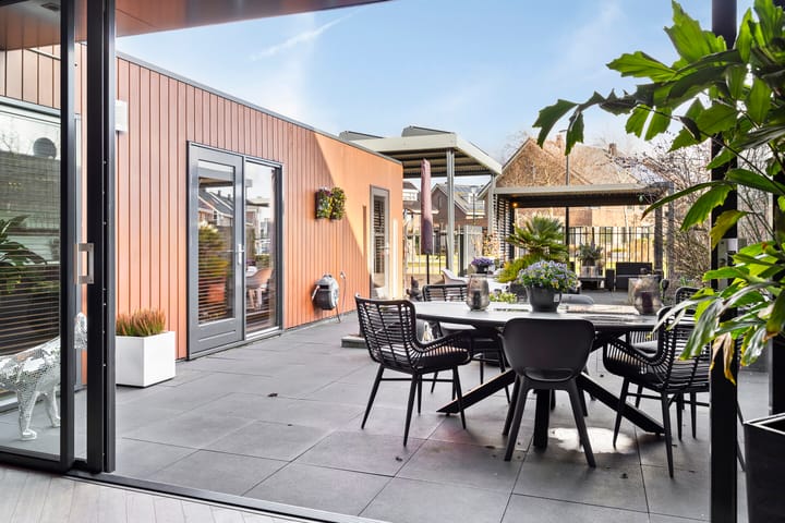 Photo 15 of Ina Boudierstraat 24