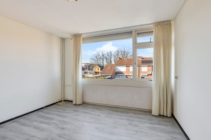 Photo 12 of Asterstraat 3