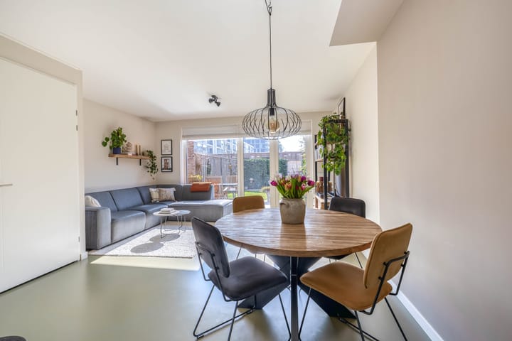 Foto 2 van Bernadottelaan 212-A