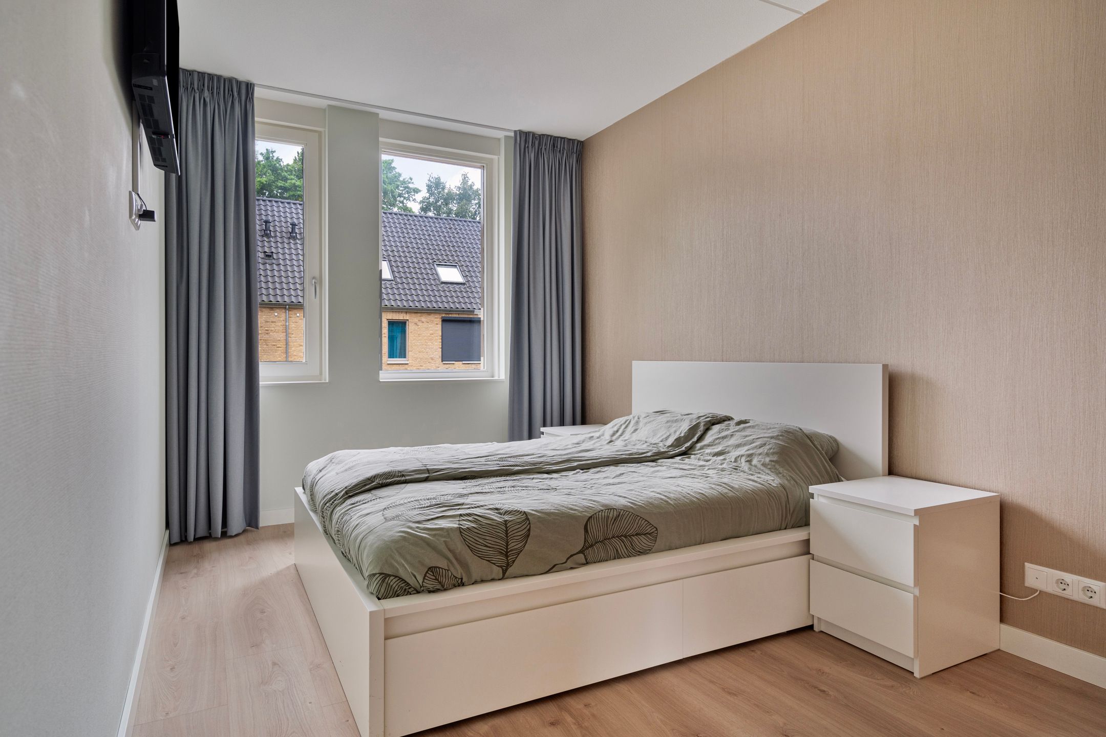 Foto 18 van Jacob Catserf 10