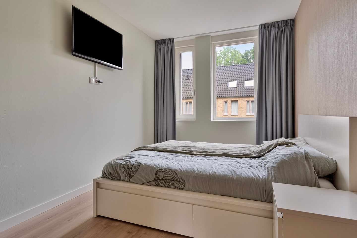 Foto 19 van Jacob Catserf 10