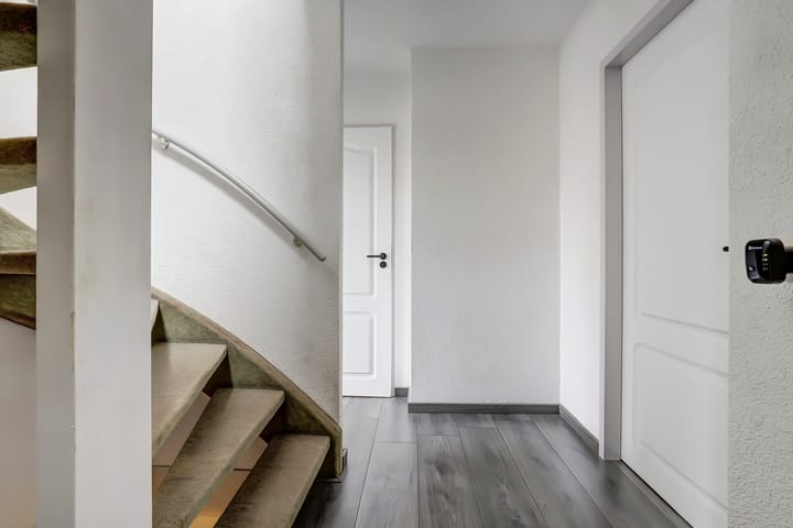 Photo 17 of Kamille 1