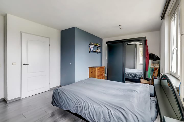 Photo 19 of Kamille 1