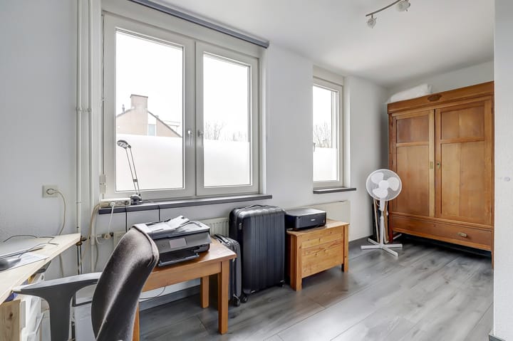 Photo 23 of Kamille 1