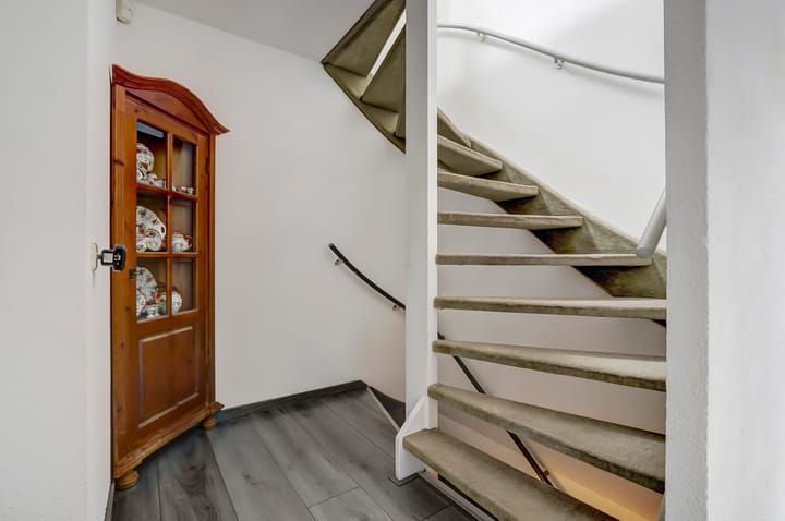 Photo 28 of Kamille 1