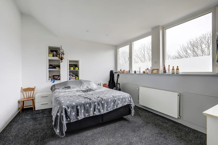 Photo 30 of Kamille 1