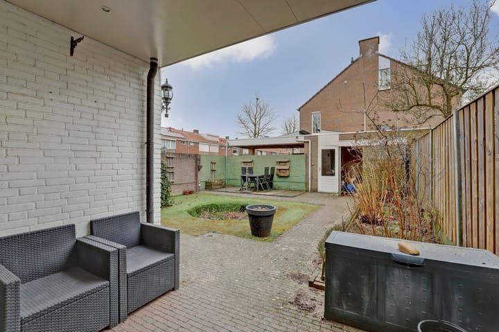 Photo 33 of Kamille 1