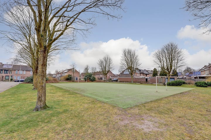 Photo 38 of Kamille 1