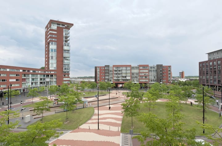 Foto 3 van Middeldijkerplein 45