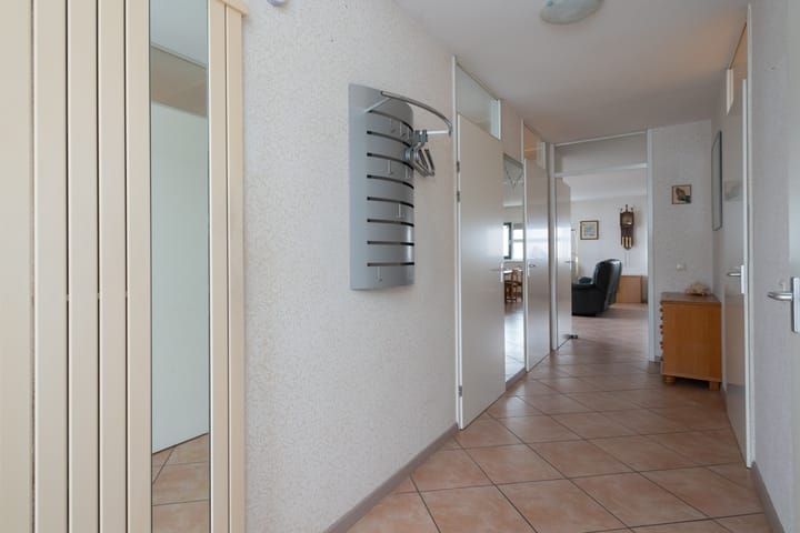 Foto 9 van Middeldijkerplein 45