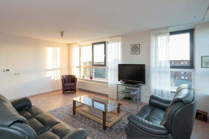 Foto 13 van Middeldijkerplein 45