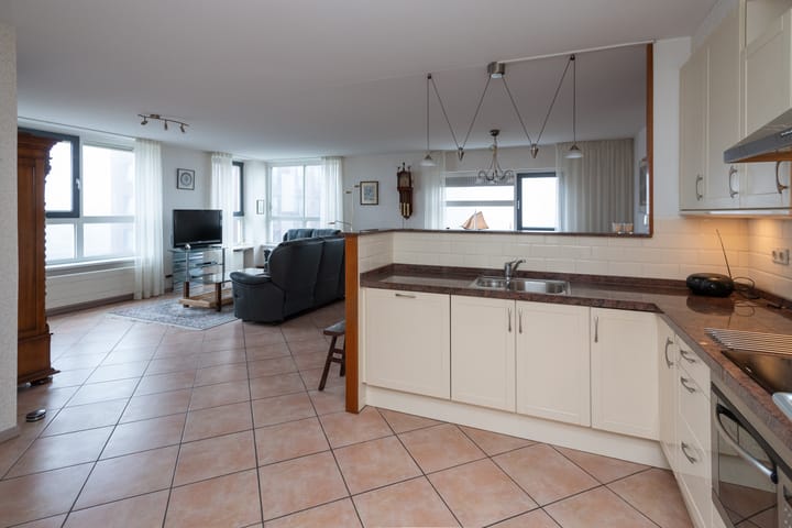 Foto 16 van Middeldijkerplein 45