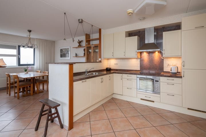 Foto 17 van Middeldijkerplein 45