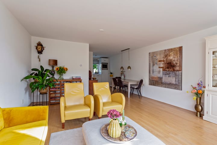 Photo 6 of Van Exelstraat 27