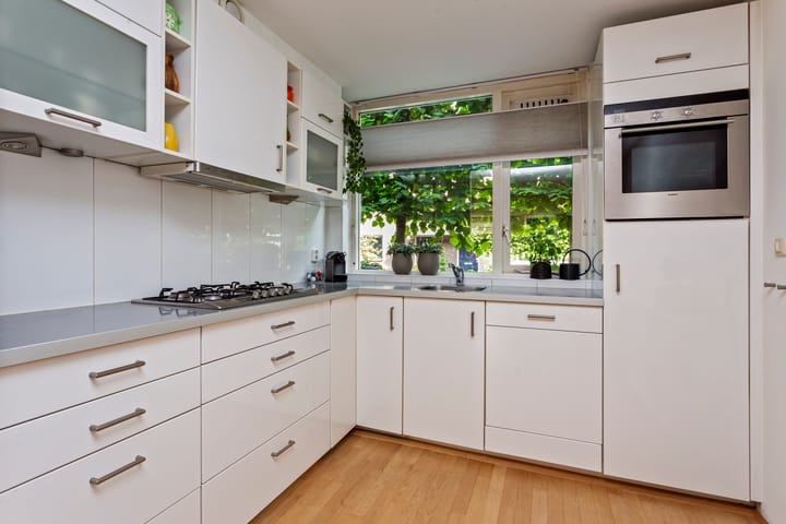 Photo 11 of Van Exelstraat 27