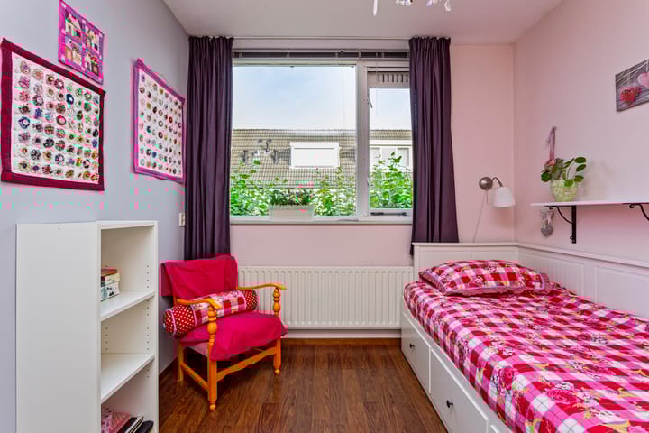 Photo 17 of Van Exelstraat 27