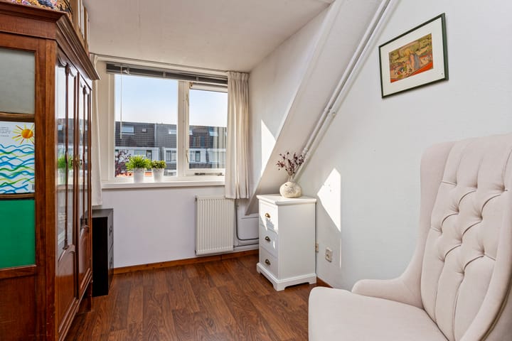 Photo 19 of Van Exelstraat 27